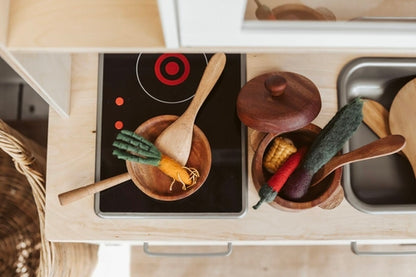QToys Australia (USA) MAHOGANY PAN &amp; POT SET